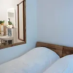 Apartament Von Der Herzogshoehe ,wifi, Netflix, Parkplatz, Kamin, Fussbodenheizung, Thermomix, Babybett, E-autoladestation Chemnitz