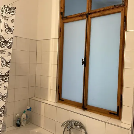 Von Der Herzogshoehe ,wifi, Netflix, Parkplatz, Kamin, Fussbodenheizung, Thermomix, Babybett דירה *