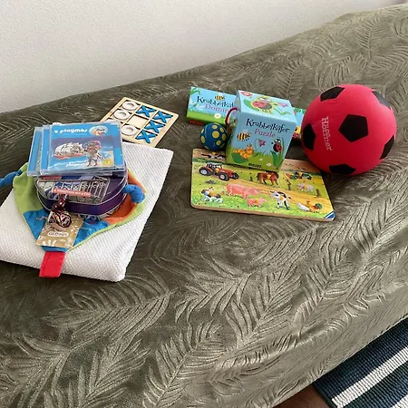 דירה Von Der Herzogshoehe ,wifi, Netflix, Parkplatz, Kamin, Fussbodenheizung, Thermomix, Babybett קמניץ