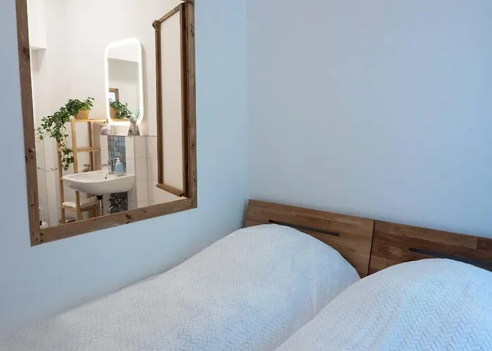 Daire Von Der Herzogshoehe ,wifi, Netflix, Parkplatz, Kamin, Fussbodenheizung, Thermomix, Babybett Chemnitz